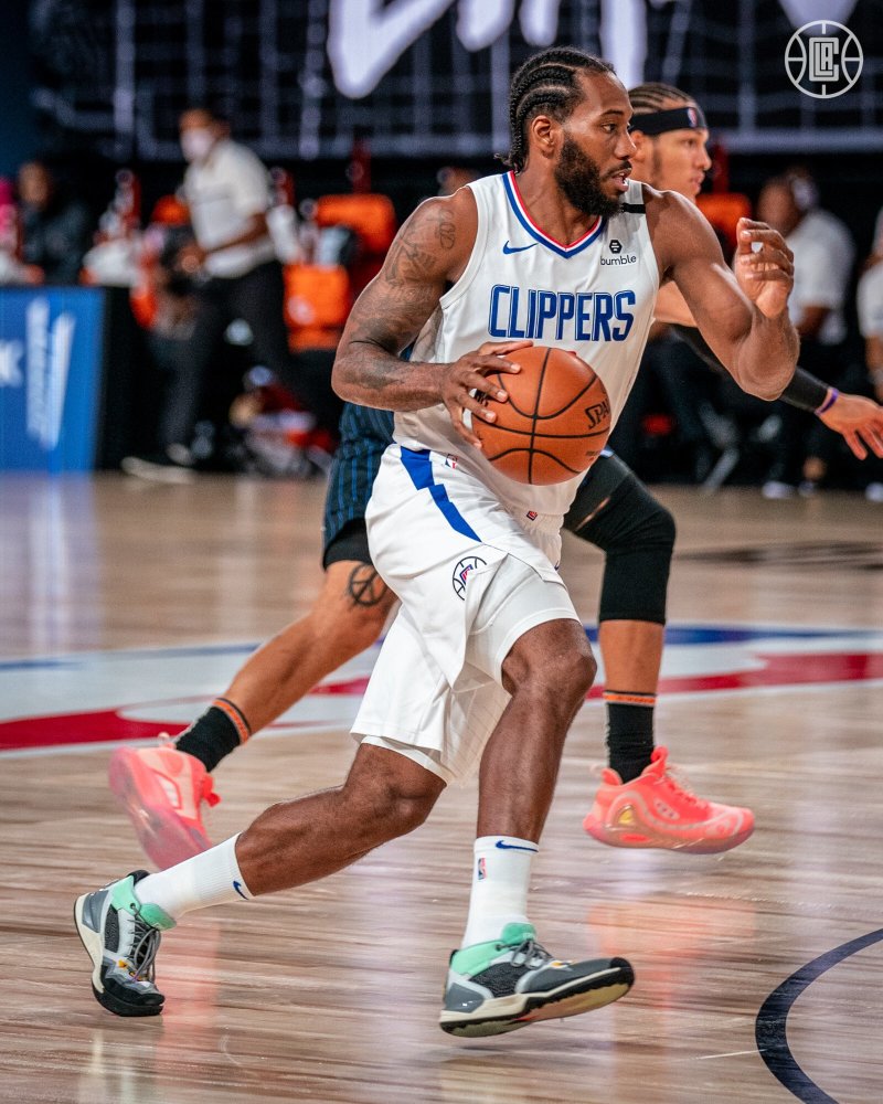 NG大舞台-洛杉矶快船关键时刻手感冰凉，志在德国杯名次提升，话题不断，轮换策略成焦点的简单介绍