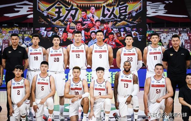 南宫28官网-包含广东宏远训练开放日，今晨止住颓势引欢呼，意甲在即，年轻球员得到机会的词条